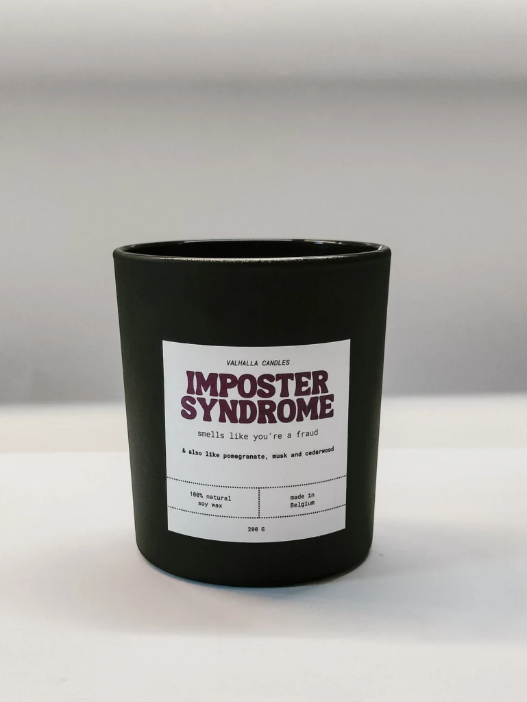 Rankų darbo sojų žvakė Imposter Syndrome 200 ml